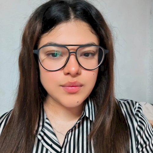 ELIDA PERAZA, DISEÑADORA GRAFICA