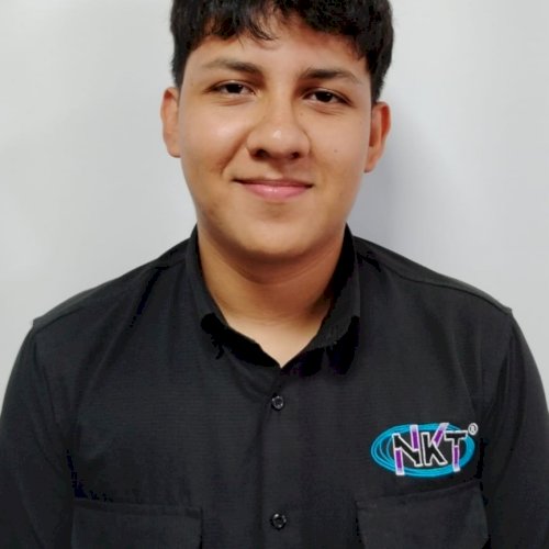 EDWIN DAVID QUIÑONEZ CHAN, ADMINISTRACIÓN DE EMPRESAS